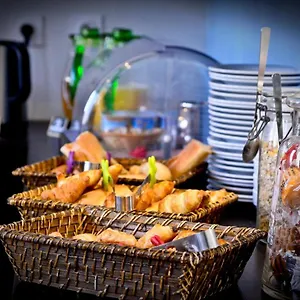 Le Comty Hotel Feurs